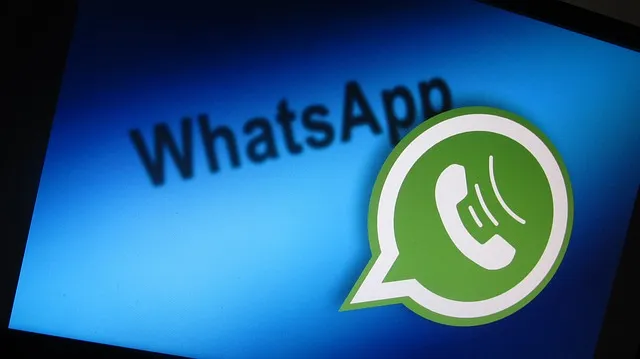 WhatsApp群组如何加人?